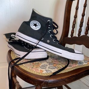 Light wash black converse